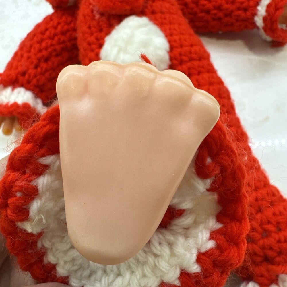 Vintage Kitsch Crochet Clown Doll Handmade Yarn Plush Plastic Face Red White - Picture 7 of 9